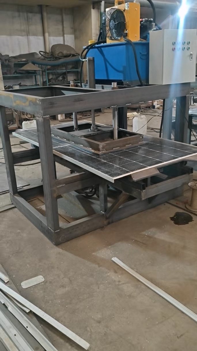 This video shows the working process of our solar panel frame removing machine. The system is designed to automatically remove the aluminum alloy frame from photovoltaic panels, providing an efficient pre-treatment step for solar panel recycling.