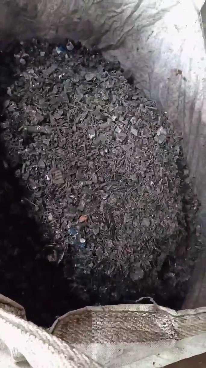 Pure Lead Output from a Lead Acid Battery Recycling Line | On-Site Video of Final Recycled Lead Material