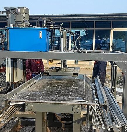 Solar Panel Aluminum Frame Removing Machine for PV panel recycling