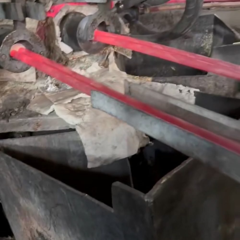 铜棒熔炼连铸线.mp4_20260415_103326.000